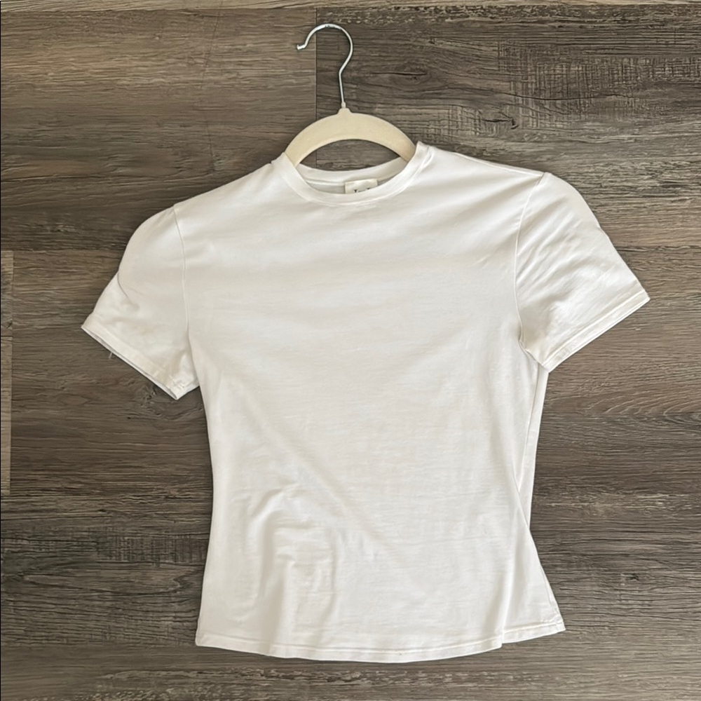 Helsa baby tee in white